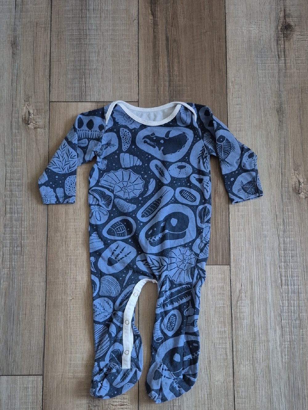 Winter Water Factory Blue Shell-Print Baby One-Piece Footed Romper